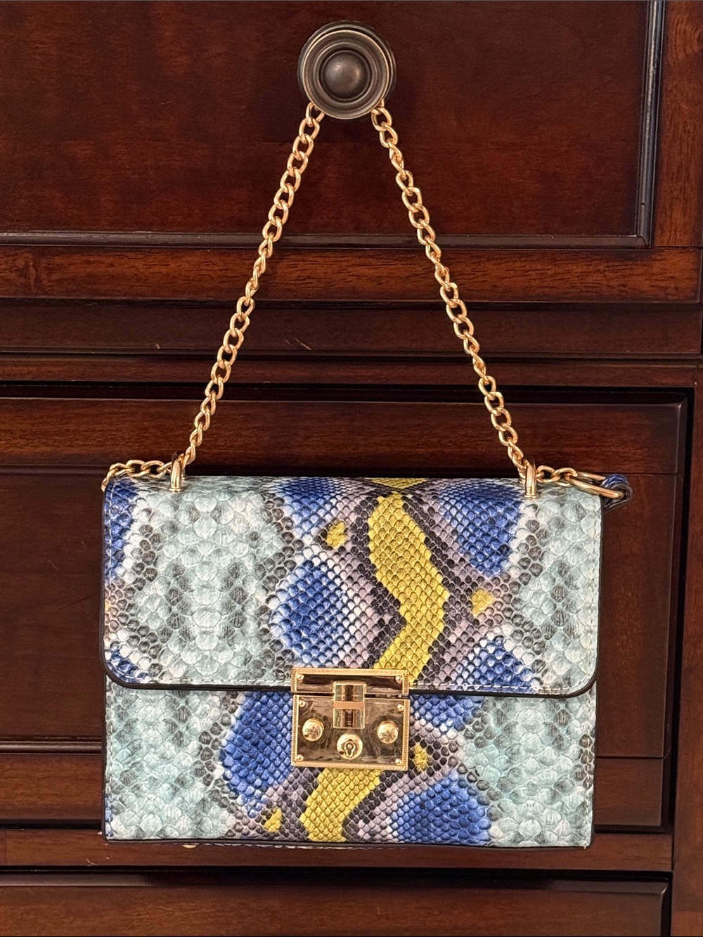 Hand, Shoulder, Cross-Body Women's Bag